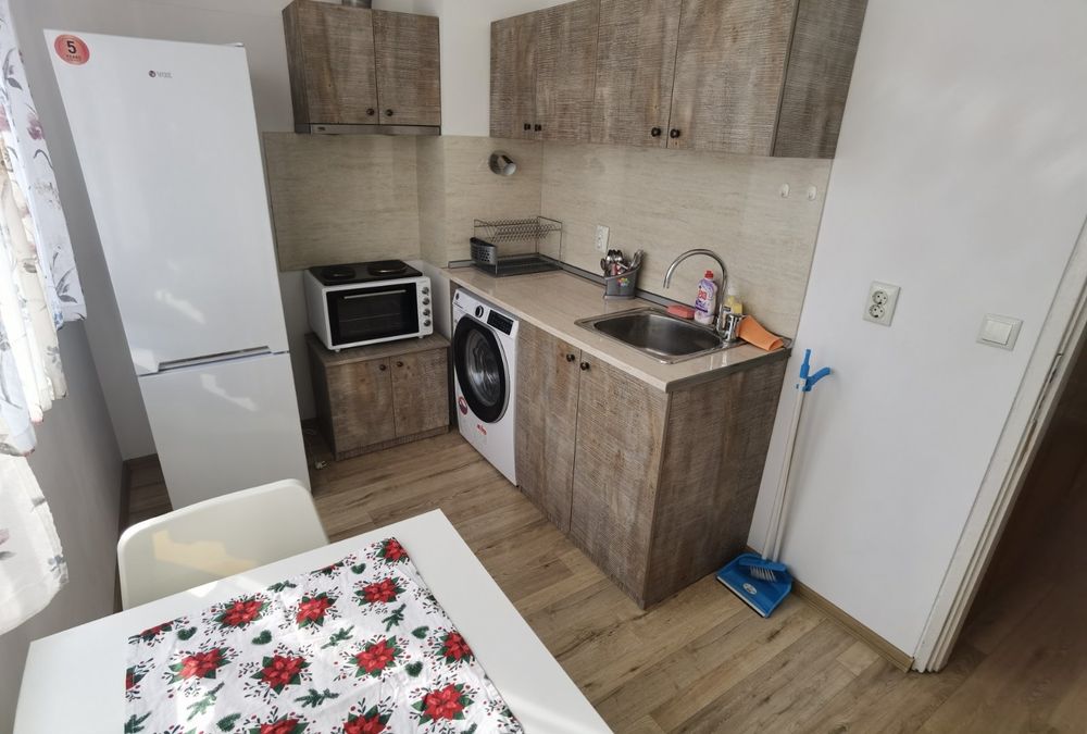 Дава се под наем Двустаен апартамент в Варна, Център - 42 кв.м за 408 € - Снимка #3