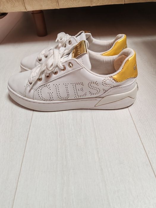 Guess adidași/pantofi sport