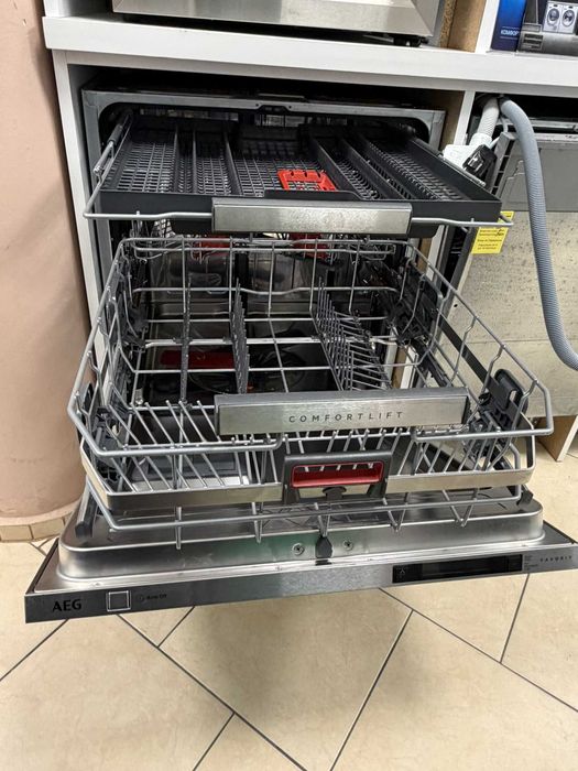 Съдомиална за вграждане Lift 13К - AEG FSK93800P