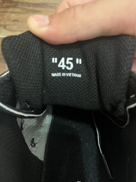 Off white обувки номер 45