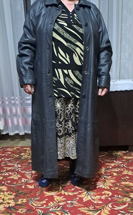 Б/у кожаный плащ