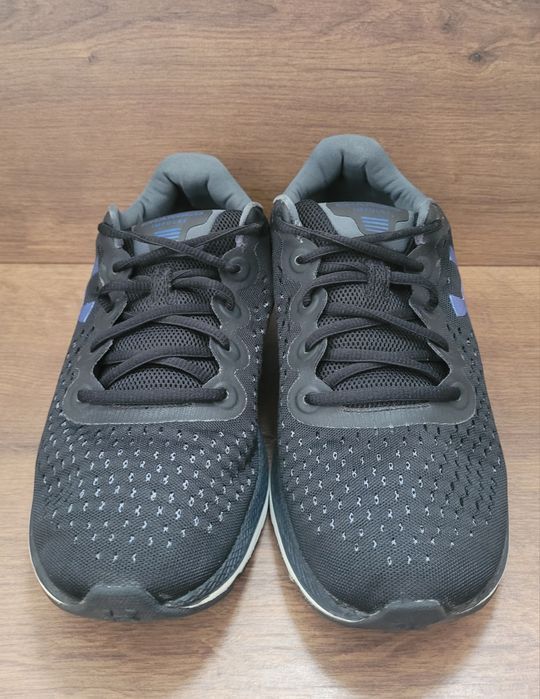 Много запазени!Мъжки маратонки Under Armour-41номер
