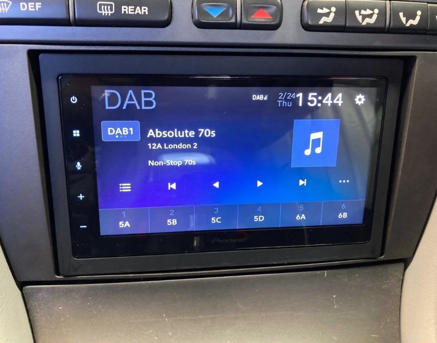 Продавам Pioneer sph-da160dab