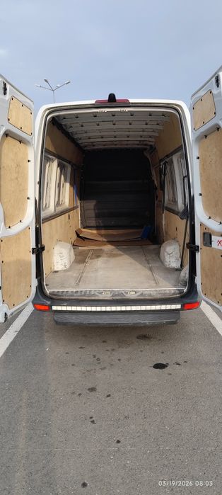 Închiriez autoutilitara microbuz duba transport marfa 3.5t Mercedes Sp