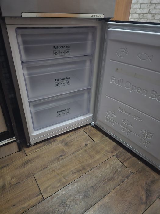 Продам холодильник Samsung