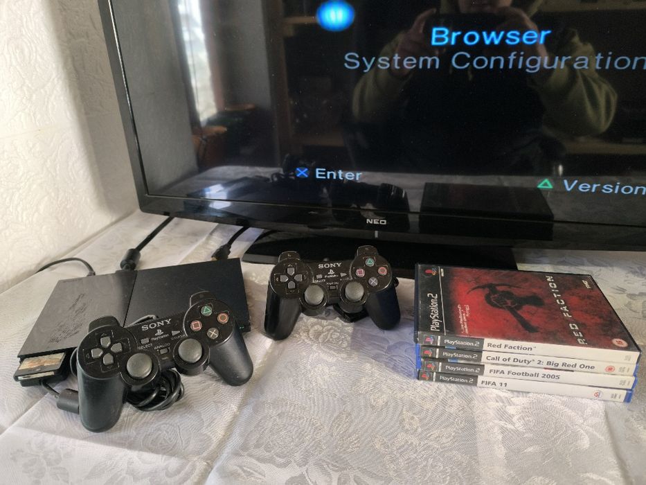 Playstation 2 Slim Комплект! Перфектно състояние!