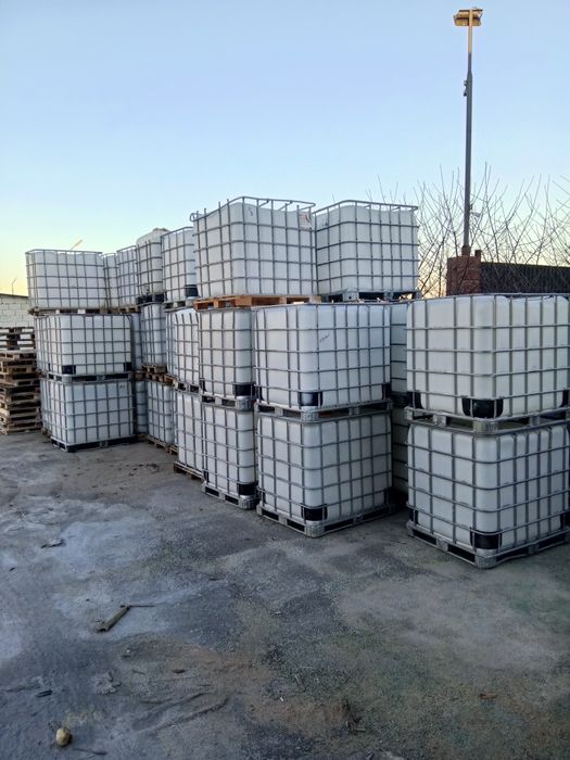 Продам кубовые бочки чистые мытые