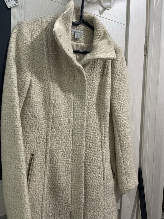 Пальто, белое стойко воротник