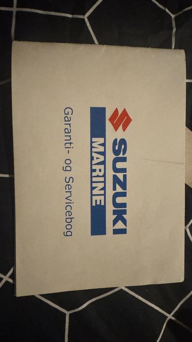 Vând barcă +motor+peridoc