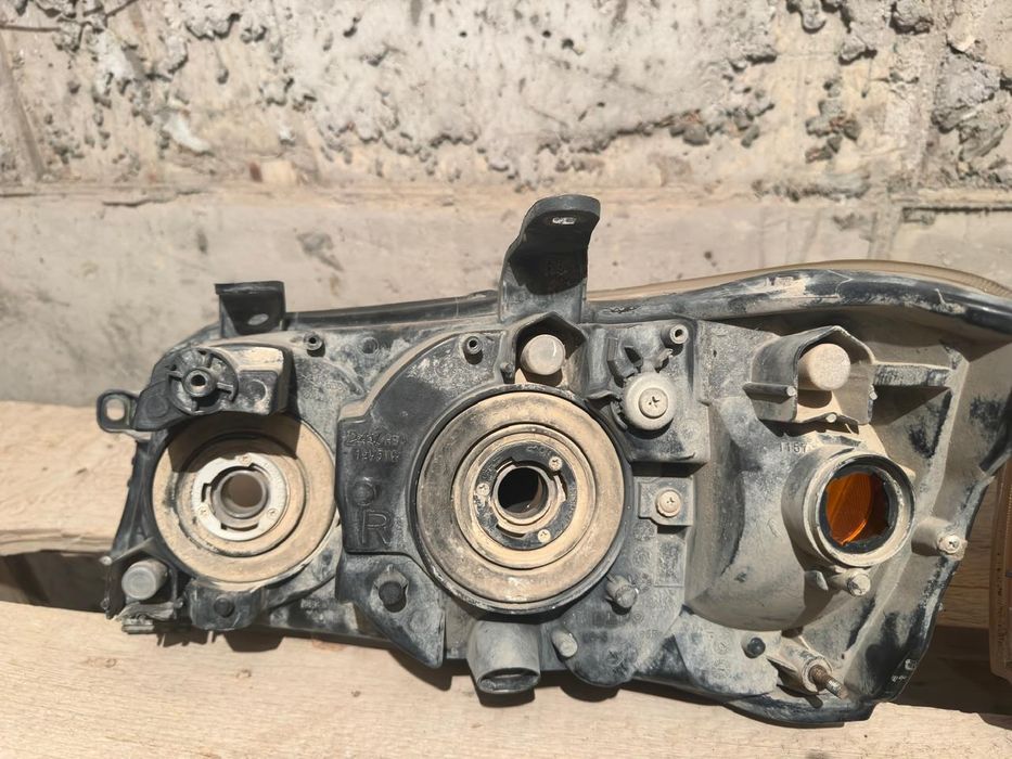 Фары на Хайлендер