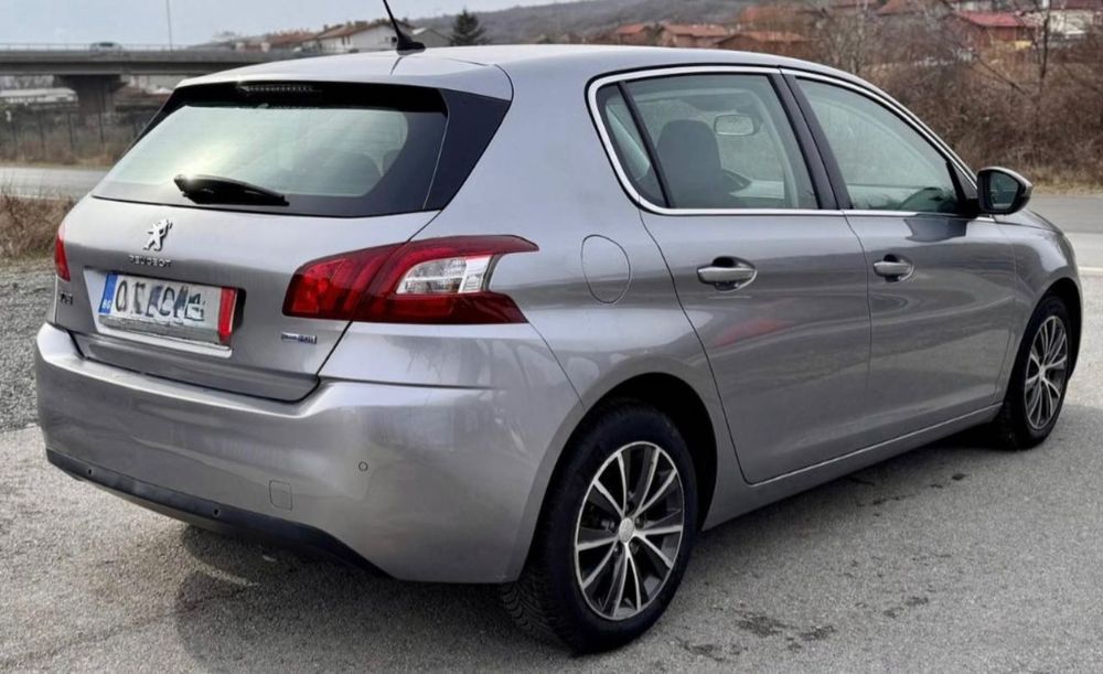 Peugeot 308 1.6 HDI 120 коня 2015г.