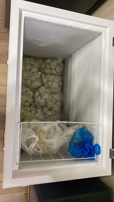 Морозильник в отличном состояний