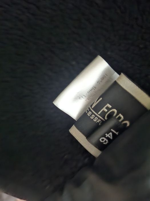 Продам жилетку  146 см