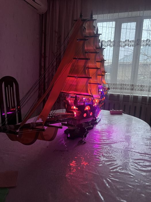 Корабль сувенир новый