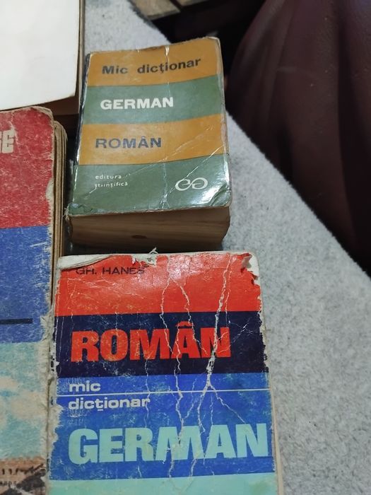 Doua mici dicționare roman german ..un altul ghid de conversație roman