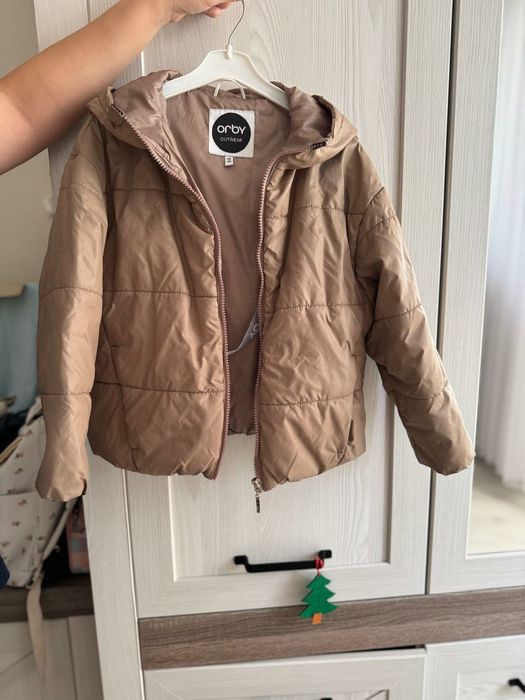 Продам куртку осень