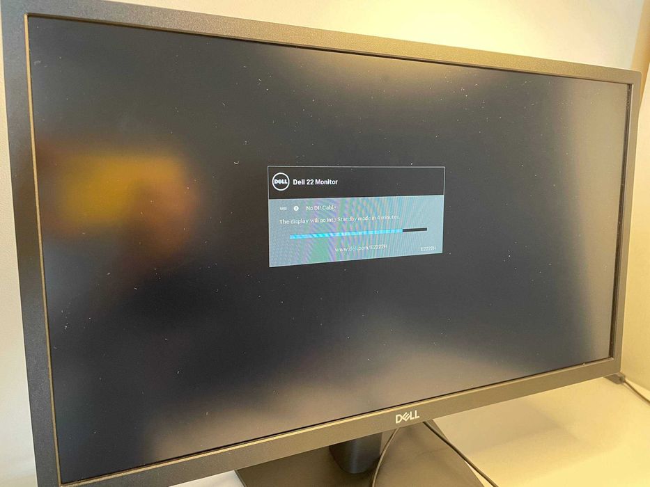 Monitor Dell E2222H, 21.5", VA, 60 Hz, Full HD, Display Port, VGA