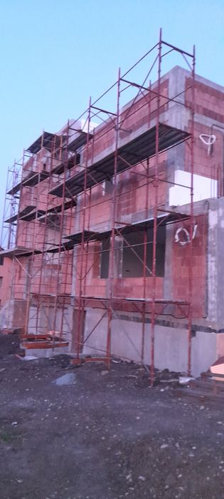 Mai compactor schela 0.6m si lata fatada  constructi