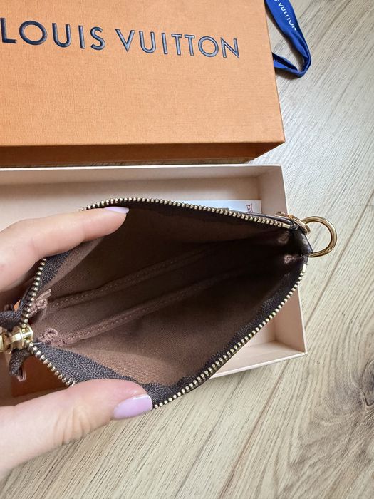 Mini pouchette louis vuitton