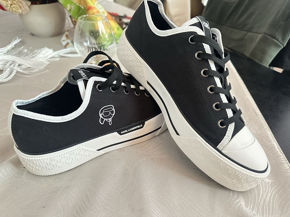 Tenesi  karl marimea 43