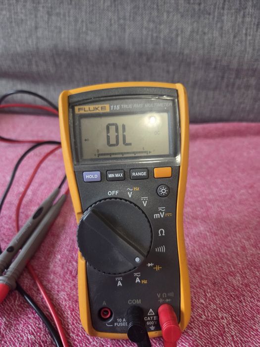 Multimetru Fluke 115