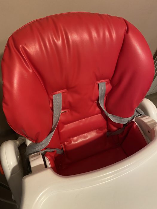 BREVI Стол за хранене B.FUN RED CHERRY 645