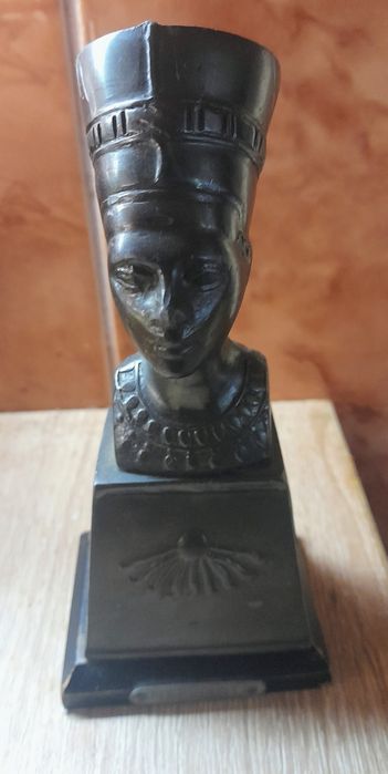 Vintage Egyptian Bronze Nefertiti Head Bust Statue 6inch