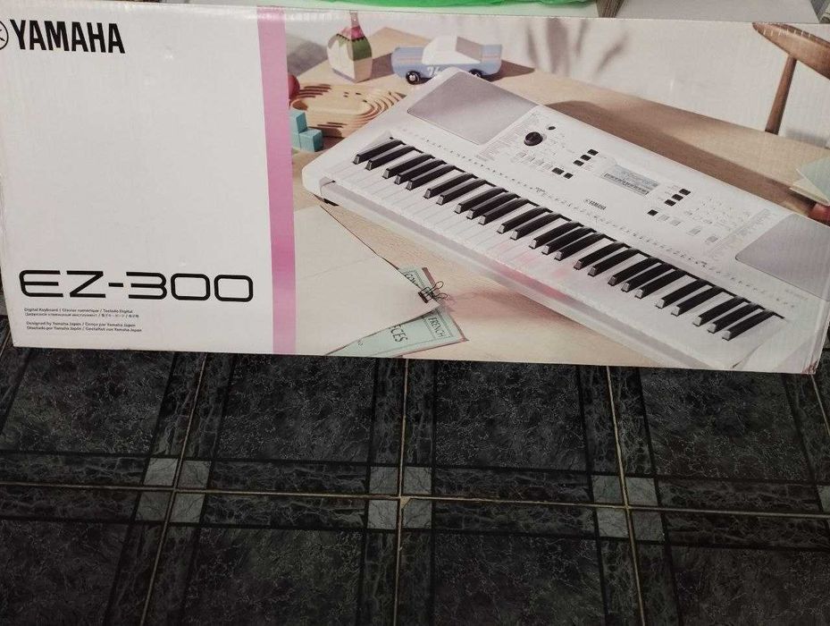 синтезатор Yamaha, ez-300