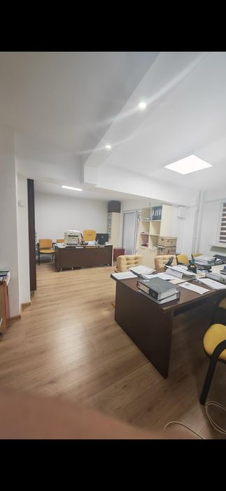 Inchiriez  spațiu comercial Pitesti,B-dul Petrochimistilor