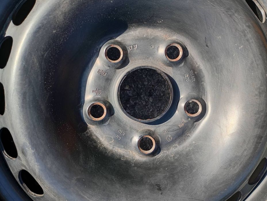 Желязна джанта с гума 16 цола