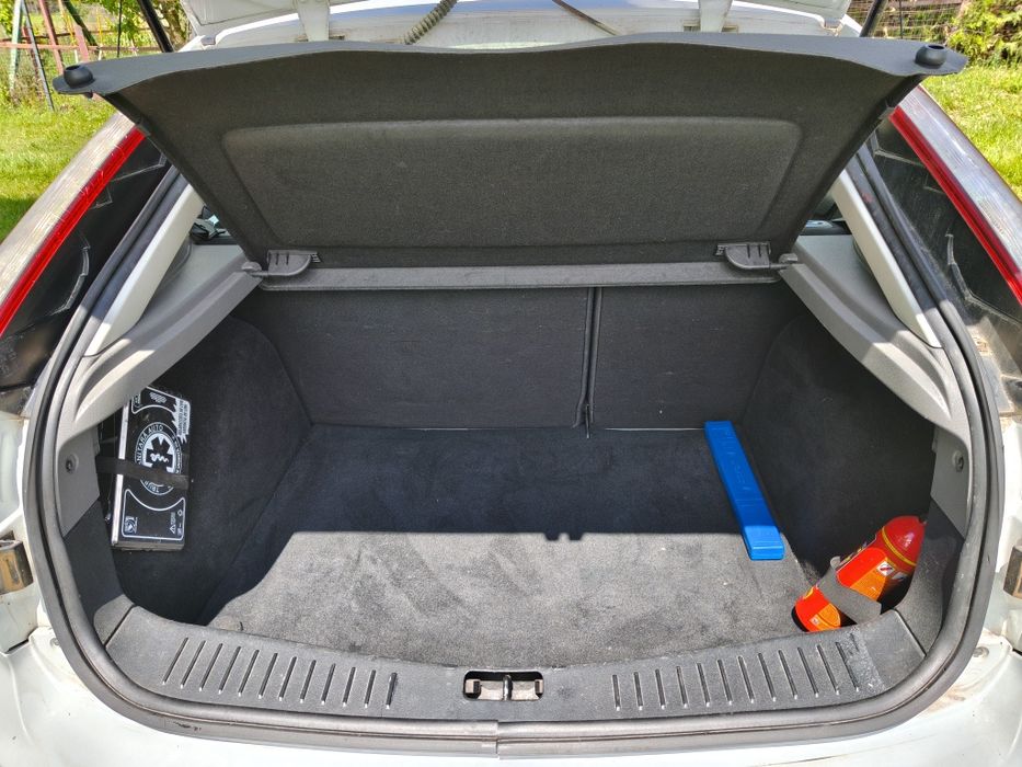 FORD Focus 2010 — imagine 4