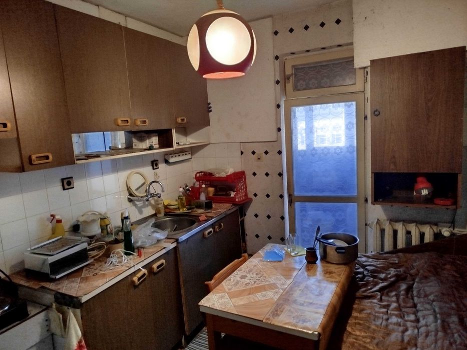 Продавам апартамент 68,8 м2 Разград, Център