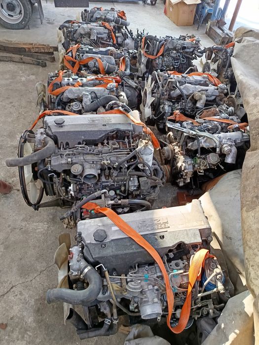 Isuzu Двигателя и коробки