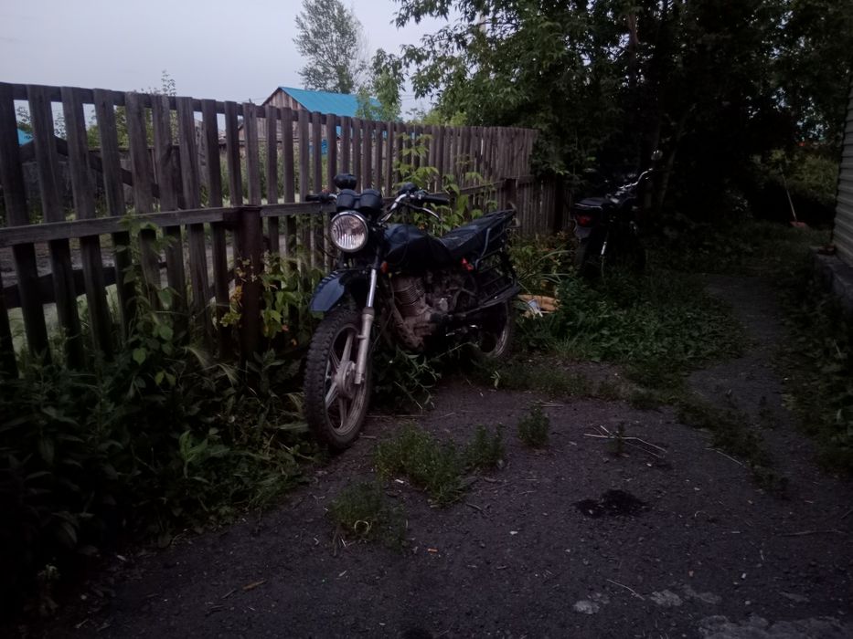 Продам мото яки 200куб