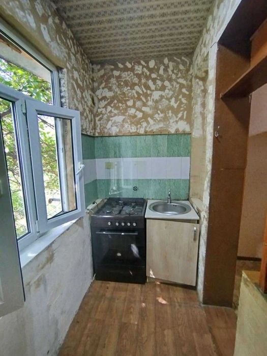 Продается 1в2/2/4 Массив Феруза Ор-р Согдиана Балкон 1,5х3 Без ремонта