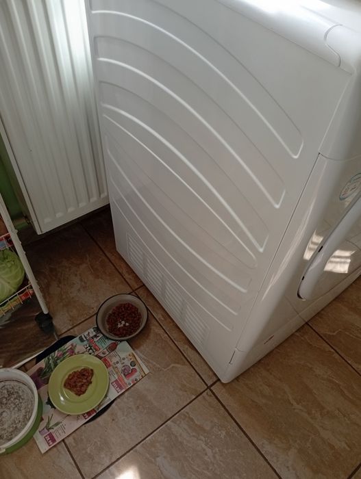 Uscător Rufe Candy 9kg - Usucă FOARTE BINE, merge perfect! Iași