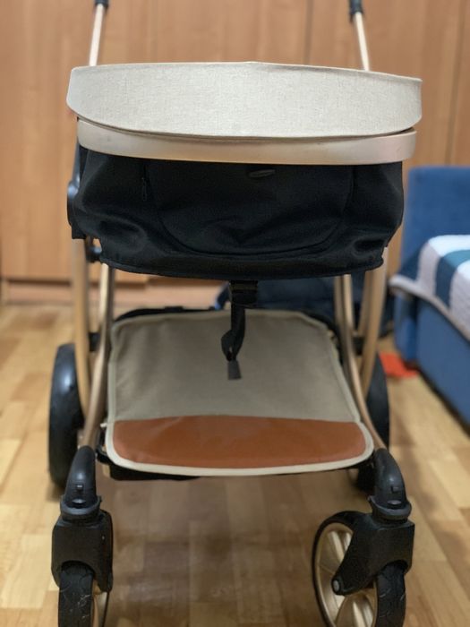 Детская коляска до года