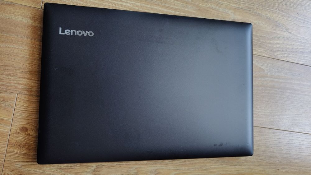 Lenovo Ideapad 320/ i5 gen 8 / 8 GB RAM / ssd 120GB /