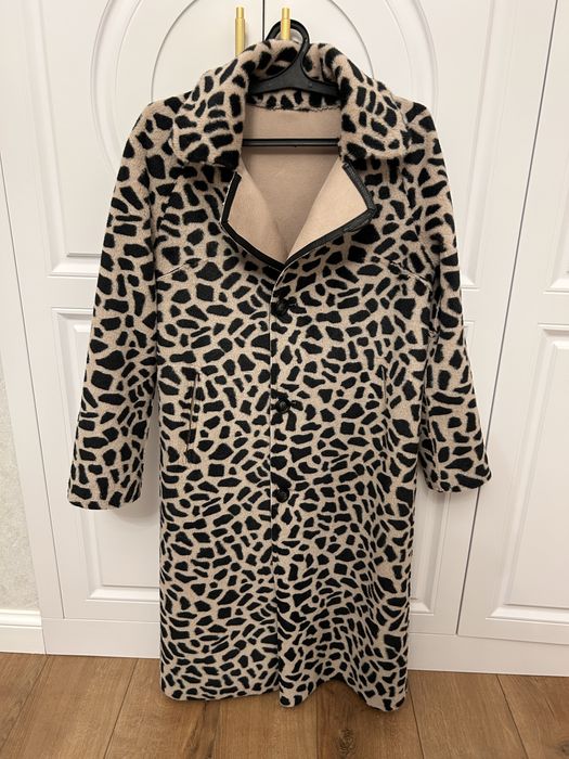 Продам новое пальто