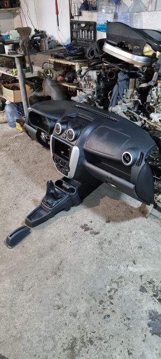 Панель торпедо Лада Гранта