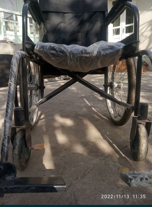 N 39 Nogironlar aravachasi