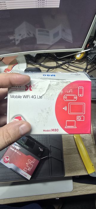 Mobile wifi 4G model M80 New