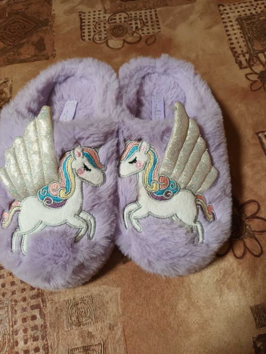 пантофки  детски - 2 бр.