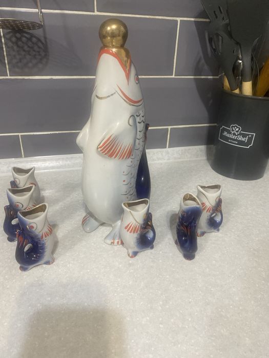 Набор посуды. Рыбки.