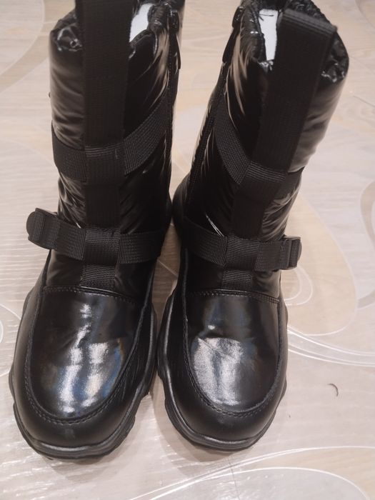 Продам зимние дутыши валенки