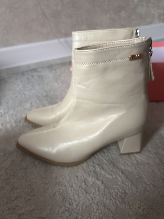 Осеннние весенние сапожки