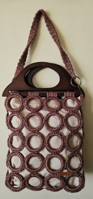 Дамски раници и чанти плетени на една кука