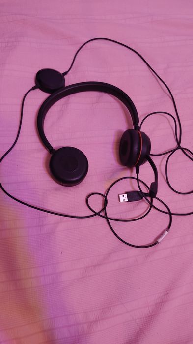 Наушники Jabra в идеальном состоянии