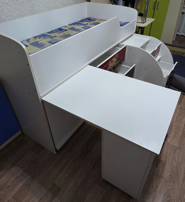 Продам детский гарнитур