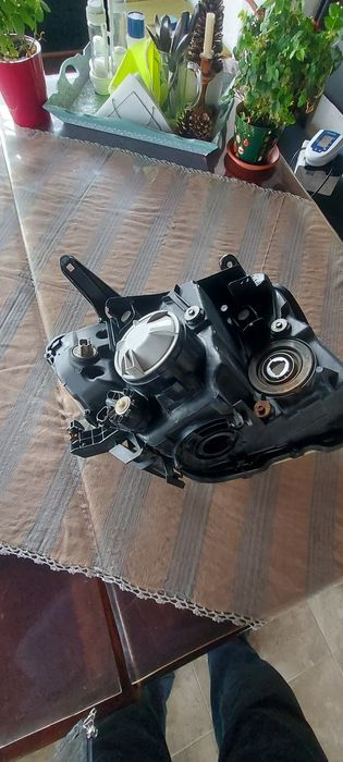 Фарове за Паджеро 4